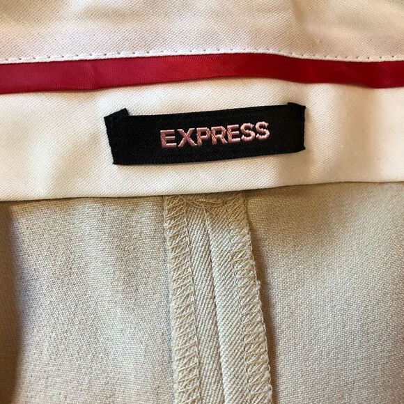 NWT! Express beige dress pants. - Picture 4 of 12